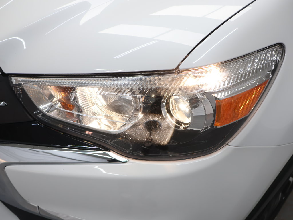 Used 2019 Mitsubishi Outlander Sport ES AWD/4WD image 28