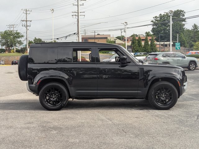 Used 2025 Land Rover Defender 110 S AWD/4WD image 4