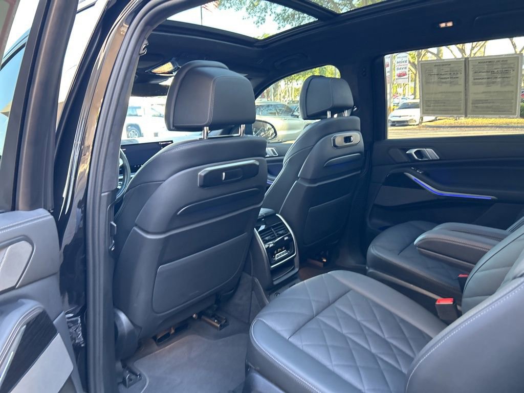 Used 2024 BMW X7 xDrive40i w/ M Sport Package image 54