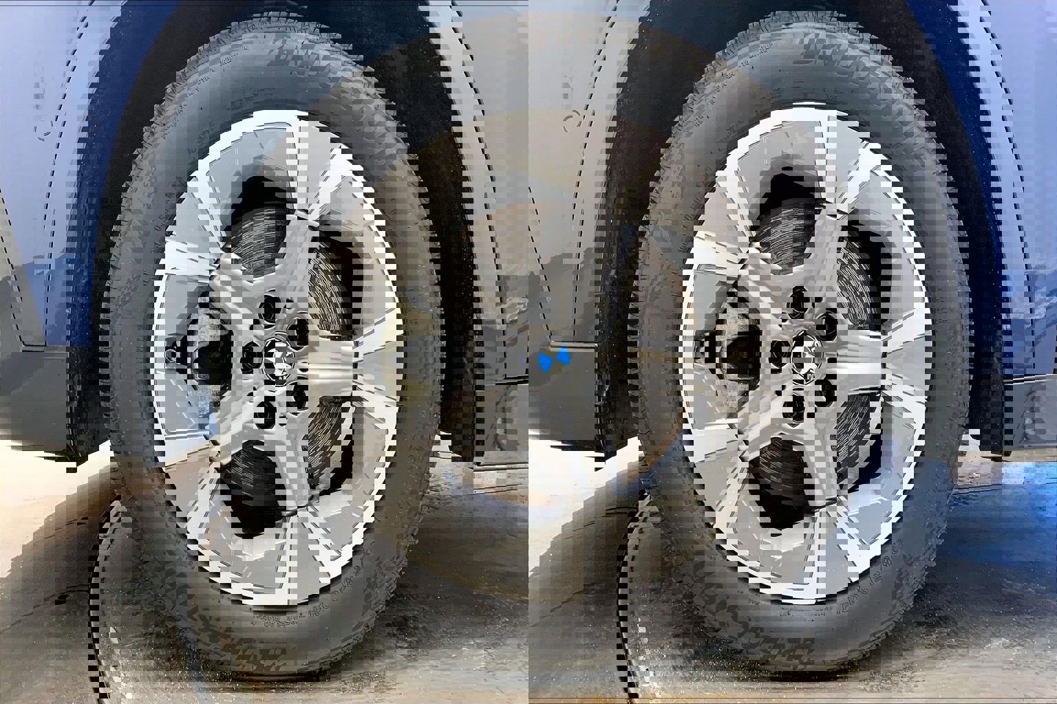 Used 2025 BMW X1 xDrive28i w/ Premium Package image 8