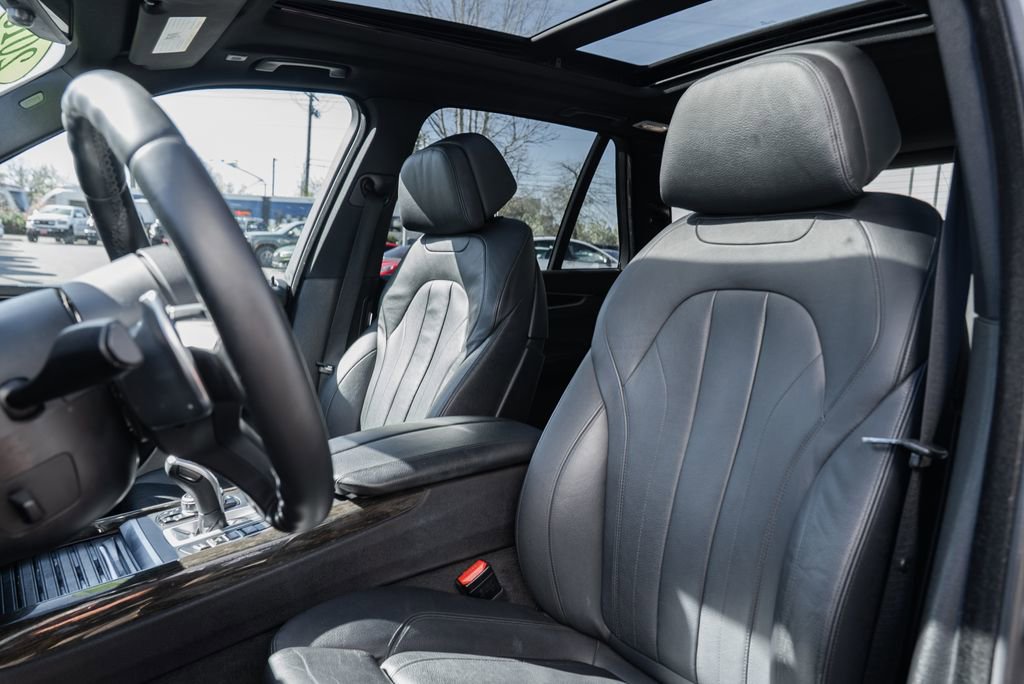 Used 2015 BMW X5 xDrive35d image 23