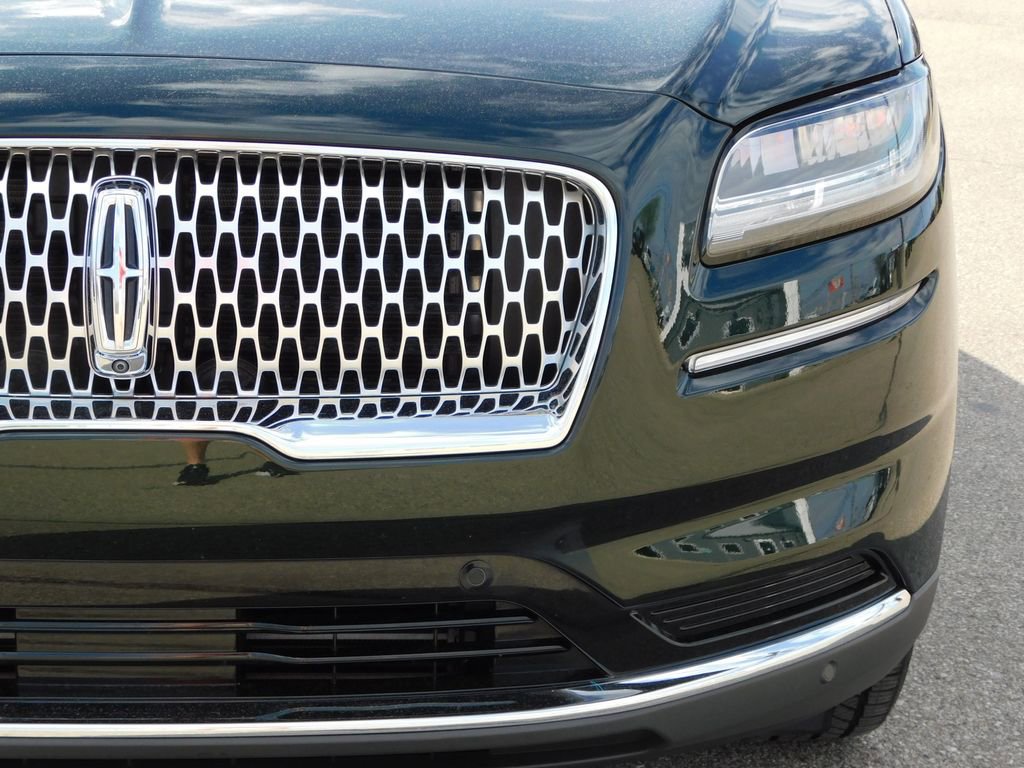 Used 2021 Lincoln Nautilus Reserve w/ Equipment Group 201A image 9