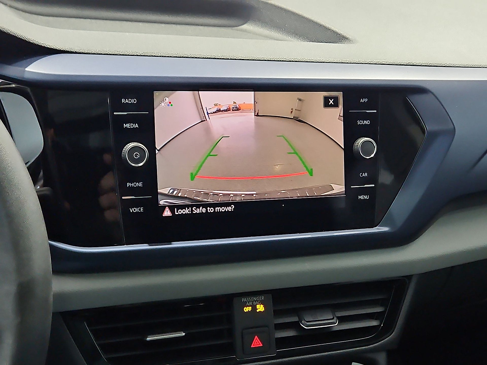 Certified 2023 Volkswagen Taos SE w/ Panoramic Sunroof Package FWD image 18