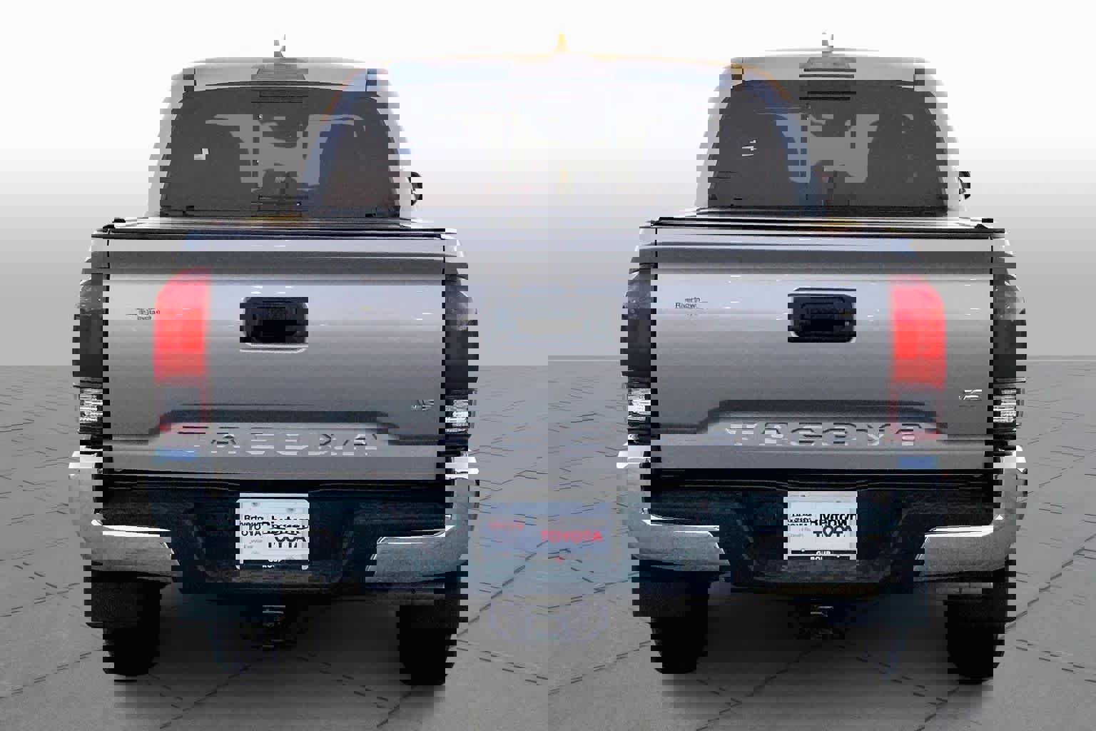 Used 2021 Toyota Tacoma SR5 image 4