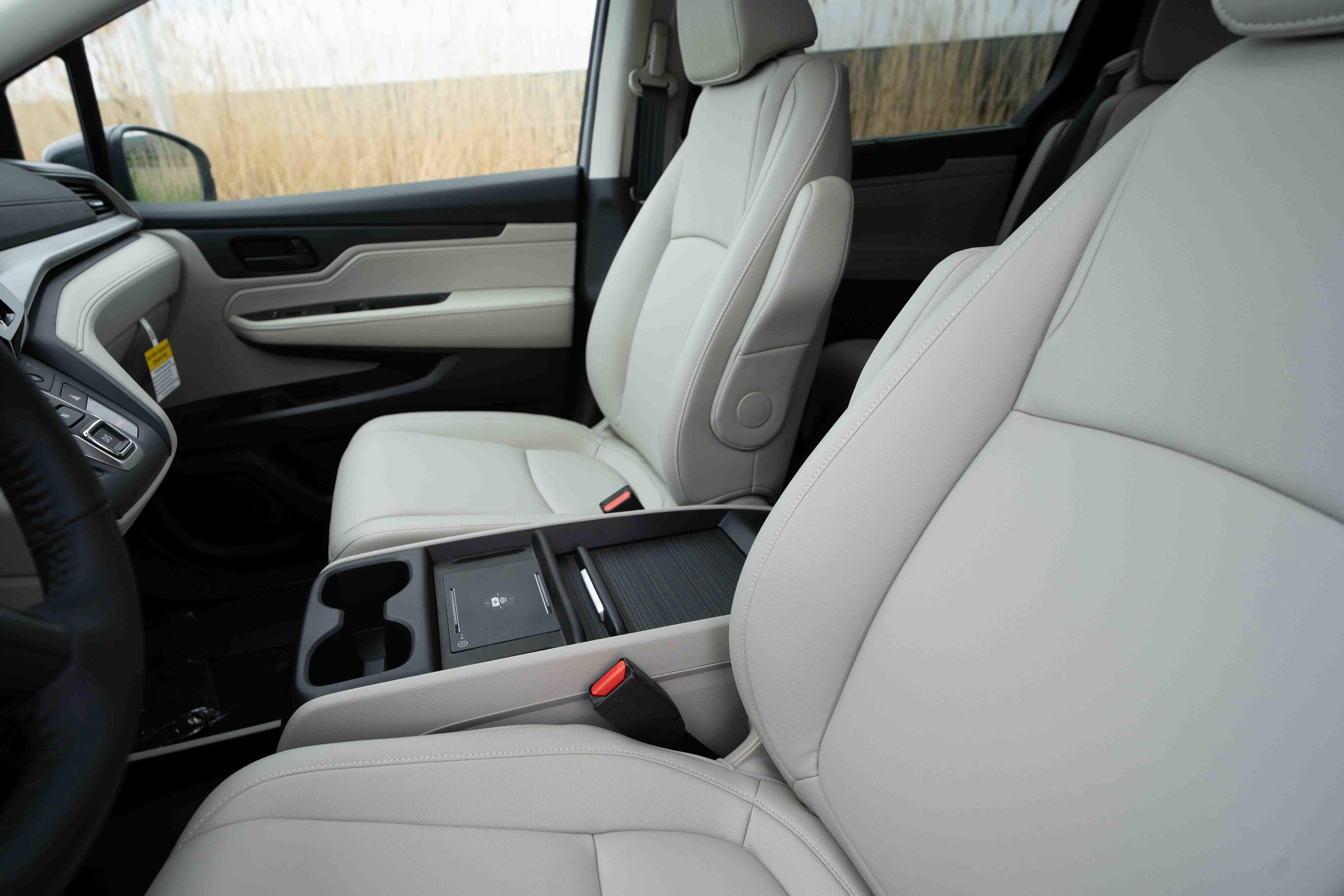 Used 2026 Honda Odyssey EX-L image 10