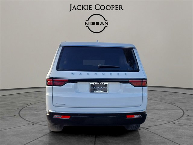 Used 2023 Jeep Wagoneer 4WD w/ Premium Group I image 4
