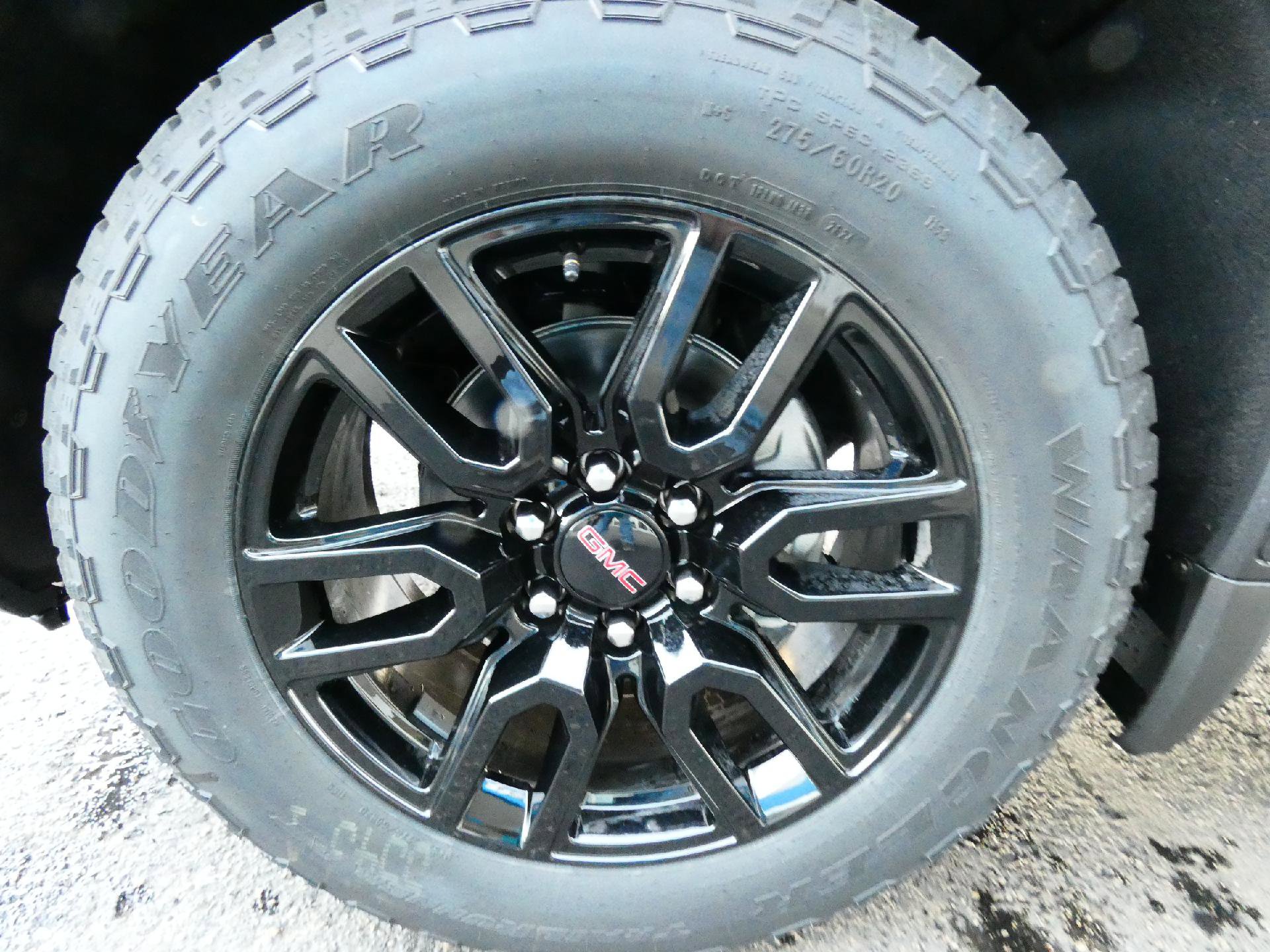 New 2025 GMC Sierra 1500 Elevation image 8