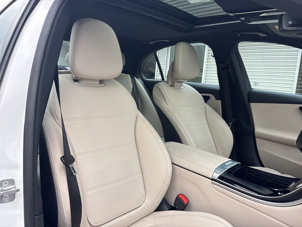 Used 2025 Mercedes-Benz C 300 Sedan image 16