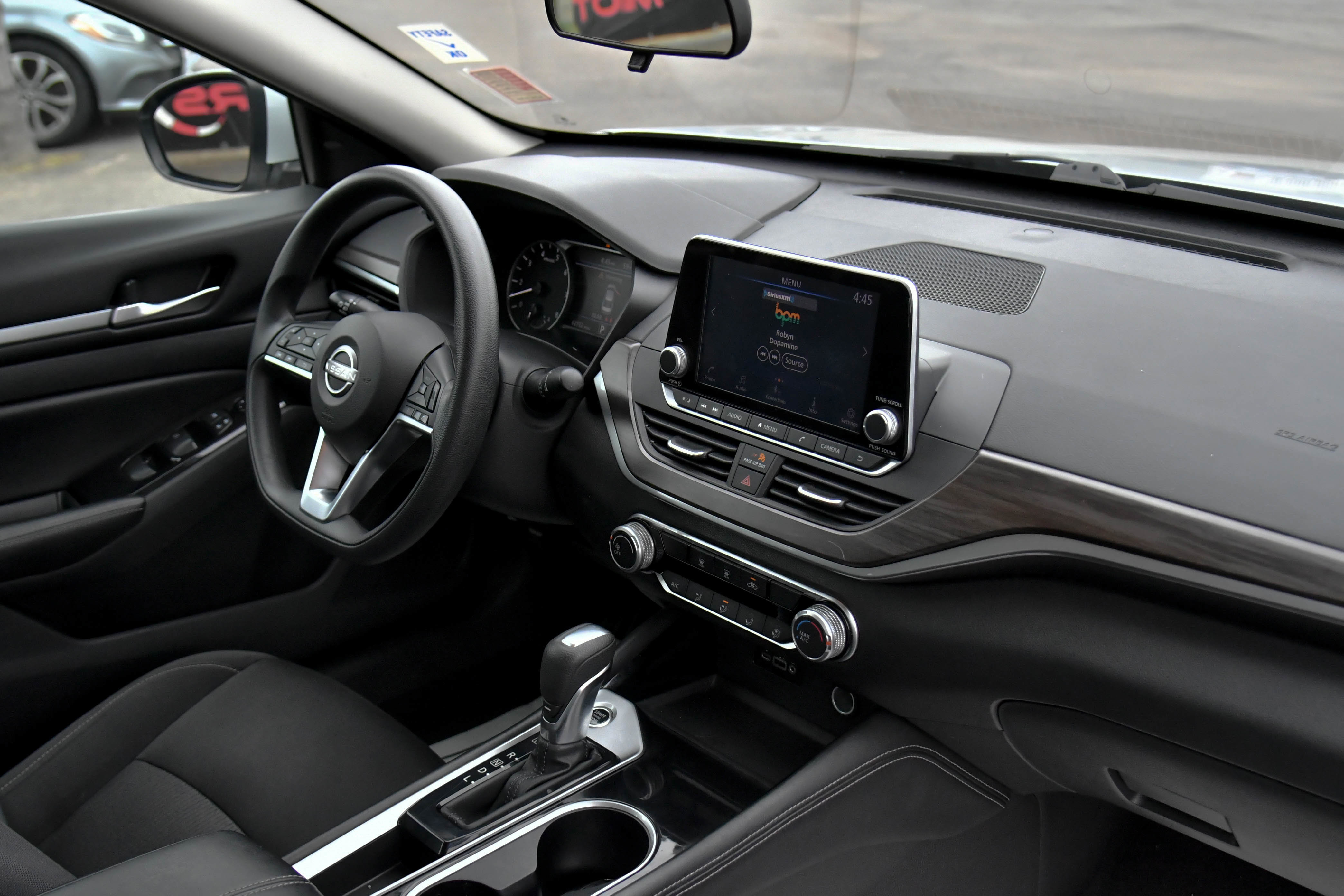 Used 2023 Nissan Altima 2.5 SV image 40