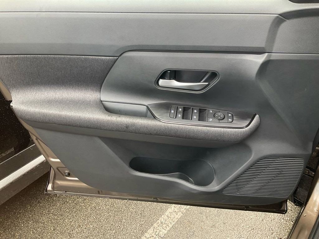 New 2026 Nissan Kicks SV image 11