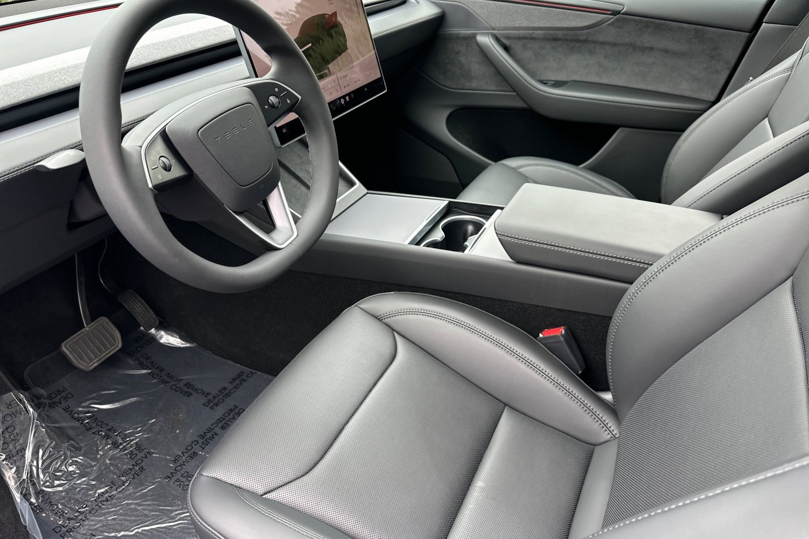 Used 2026 Tesla Model Y 2WD image 11