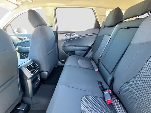 New 2026 Kia Sportage LX FWD image 23