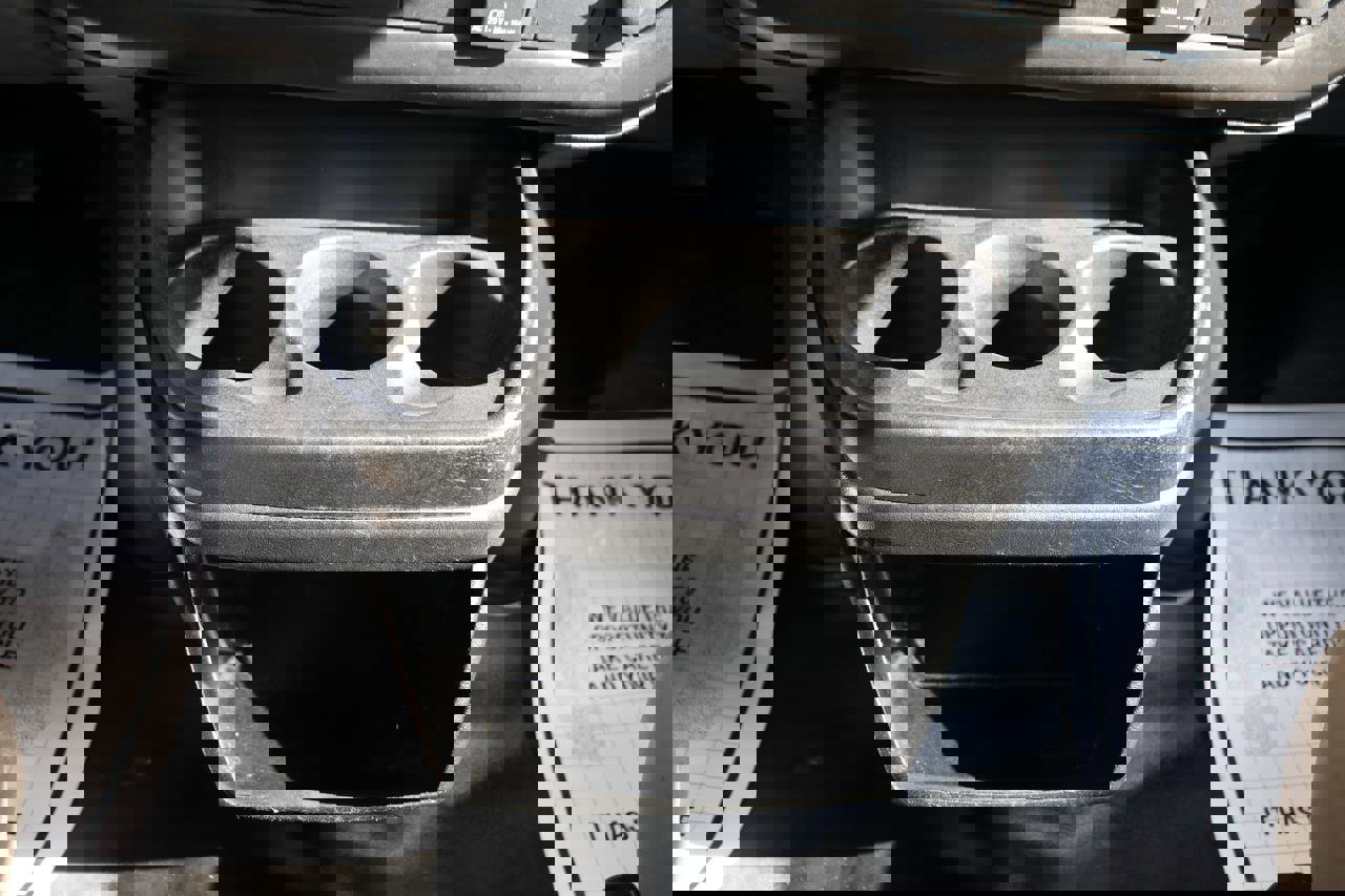 Used 2017 Chevrolet Express 2500 image 29