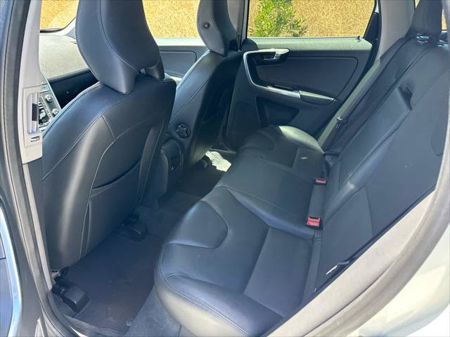 Used 2015 Volvo XC60 T5 Premier Plus FWD image 6