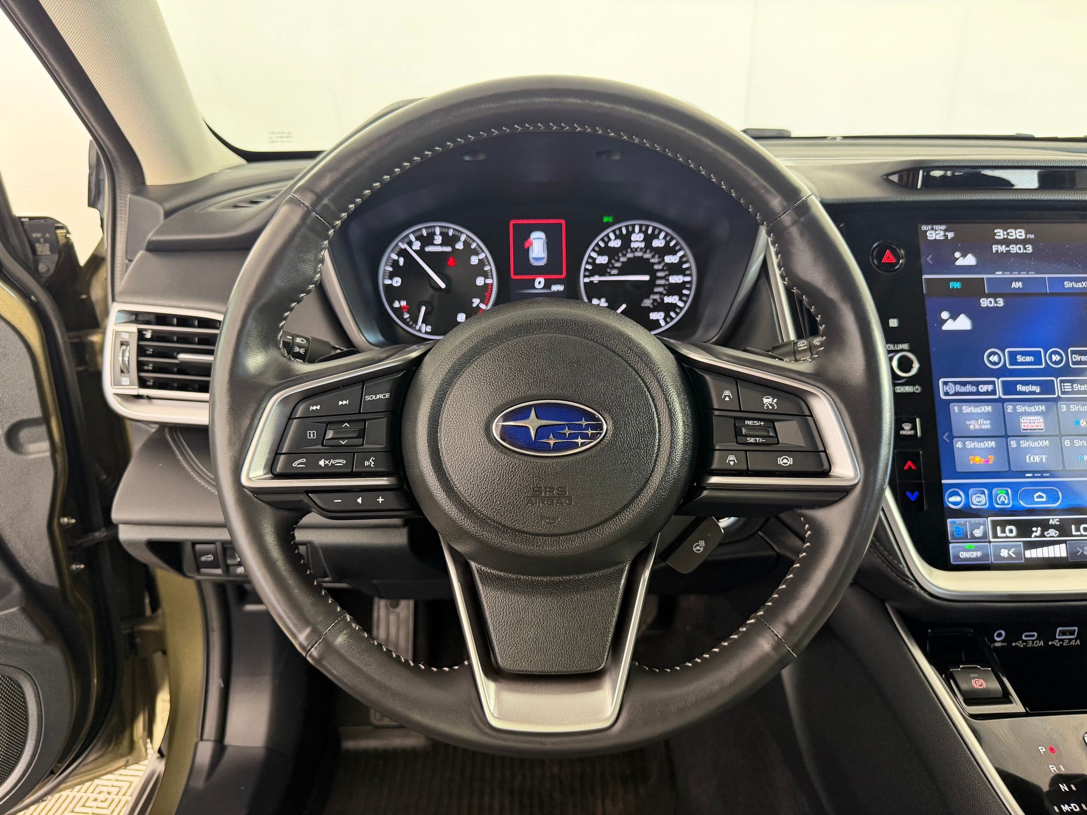 Used 2025 Subaru Outback Touring XT AWD/4WD image 11