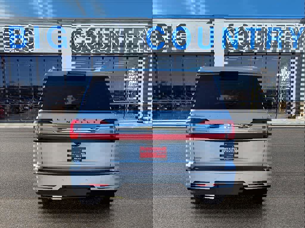 Used 2018 Lincoln Navigator Black Label image 3