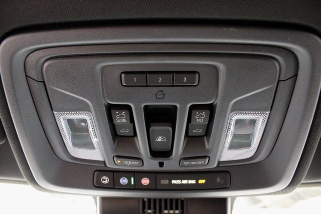 Used 2025 Chevrolet Silverado 1500 High Country w/ Technology Package image 24