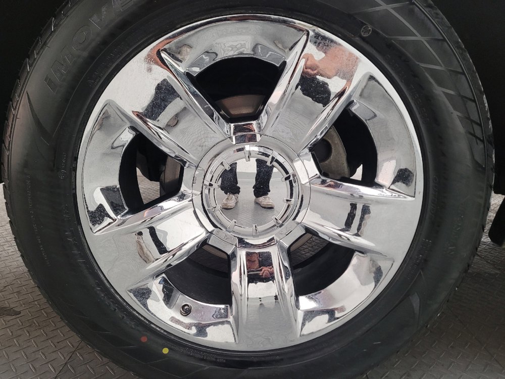 Used 2017 Chevrolet Tahoe Premier AWD/4WD image 31