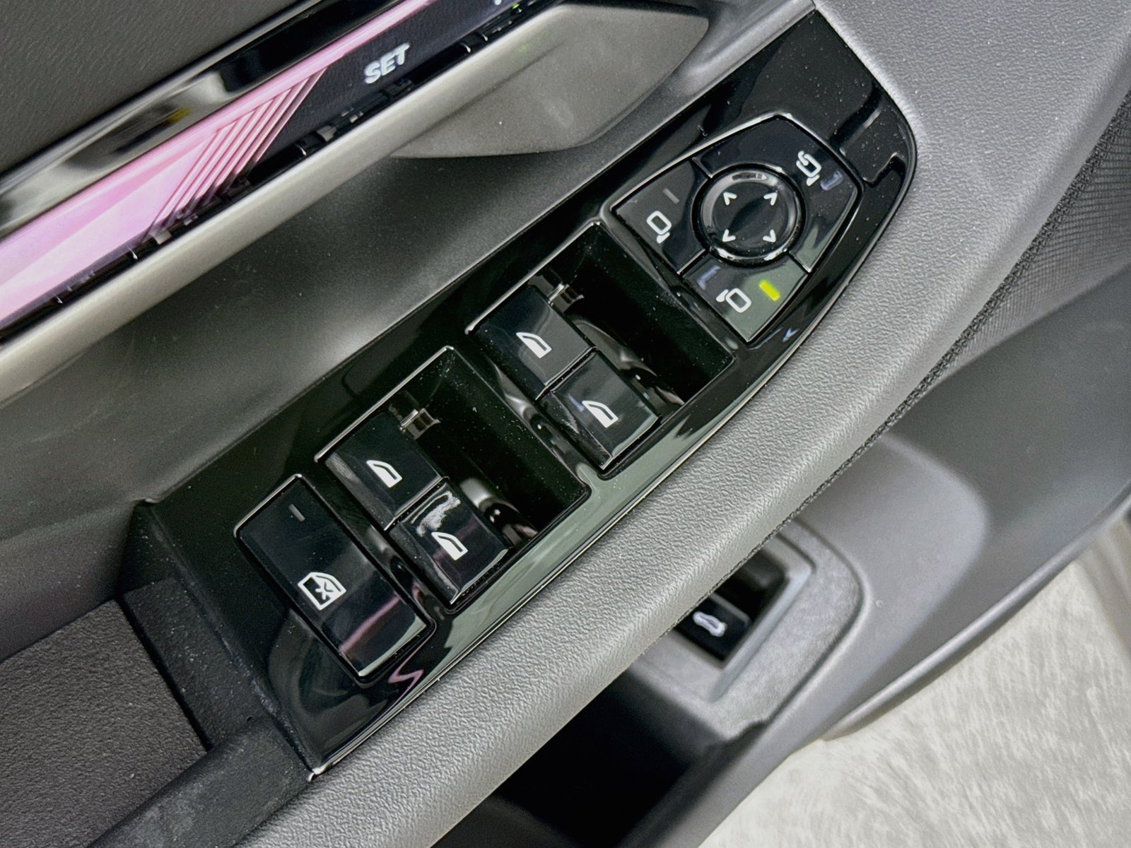 New 2027 BMW i5 M60 AWD/4WD image 18