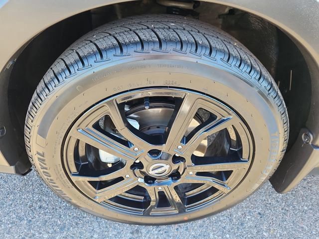 Certified 2023 Nissan Kicks SR w/ SR Premium Package image 17