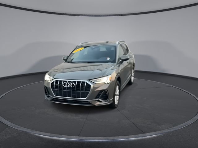 Used 2022 Audi Q3 2.0T Premium Plus w/ Premium Plus Package image 5