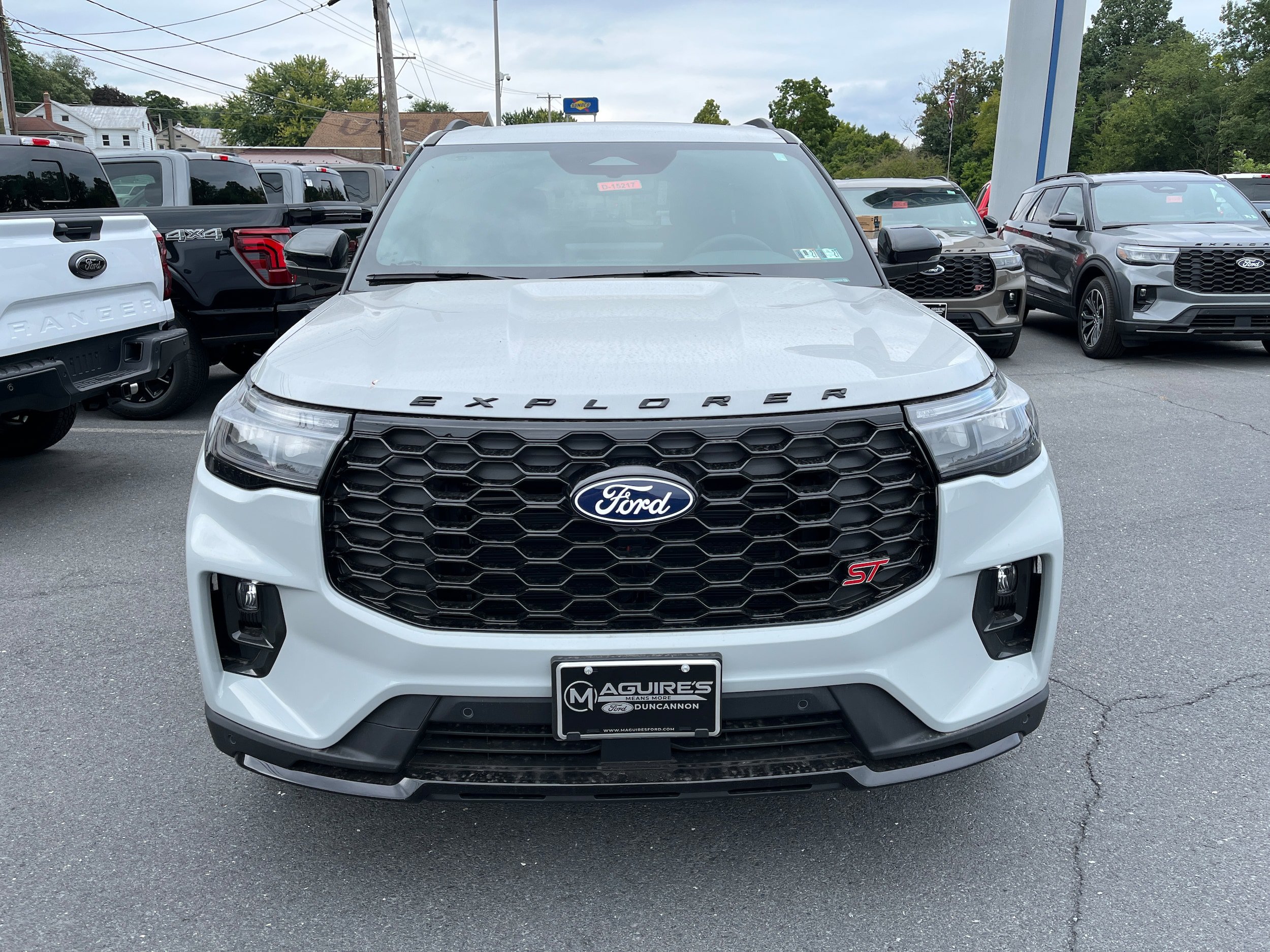 New 2027 Ford Explorer ST w/ Sun And Sound Package AWD/4WD image 3
