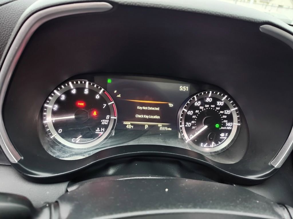 Used 2023 Toyota Highlander XLE FWD image 8