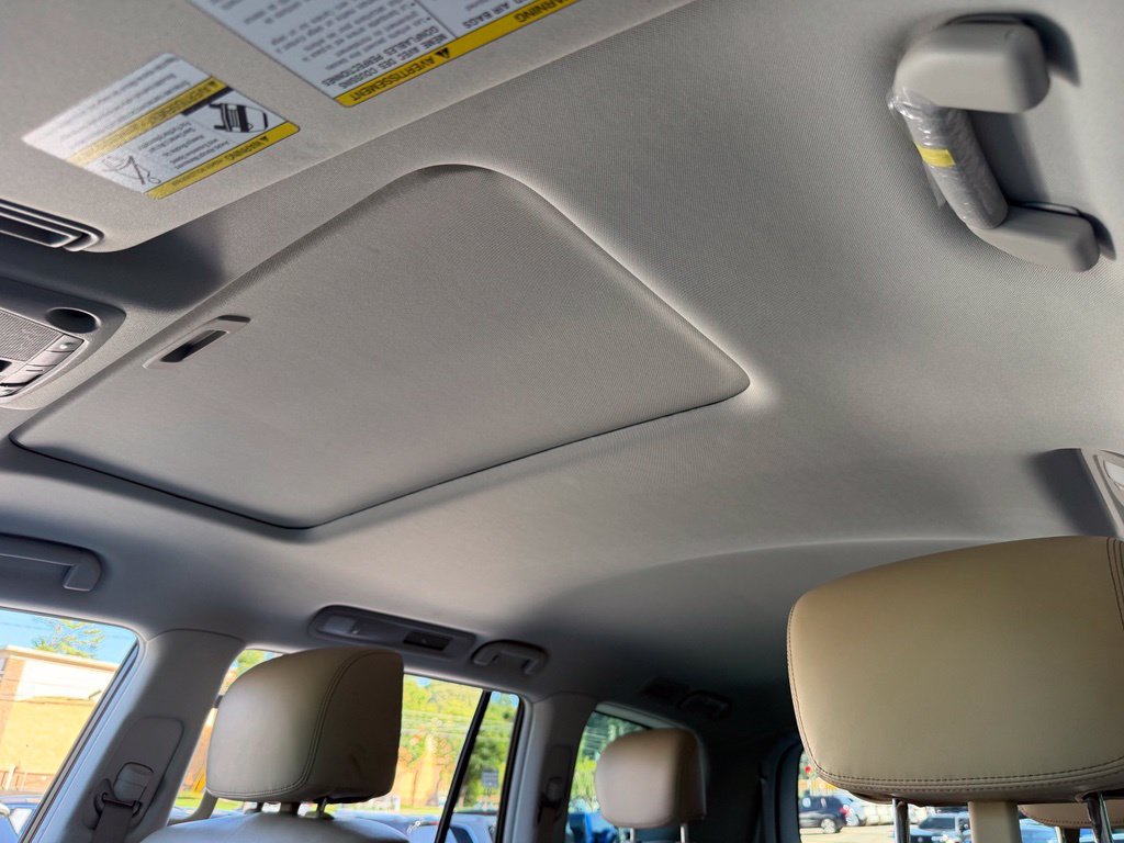 Used 2022 Nissan Armada Platinum w/ Captain's Chairs Package RWD image 56