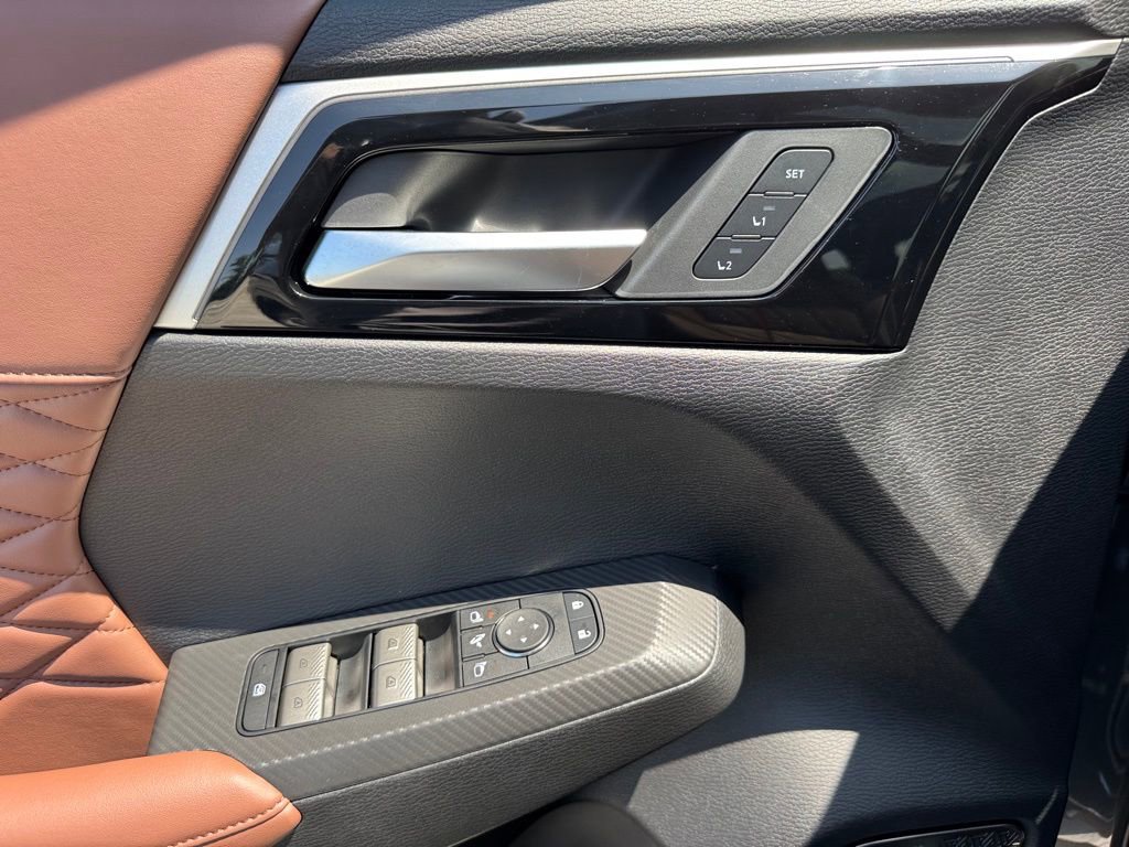 New 2025 Mitsubishi Outlander SEL image 33