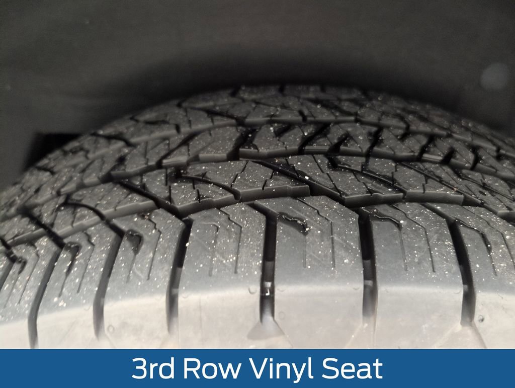 Used 2020 Ford Expedition XLT w/ Equipment Group 202A RWD image 22