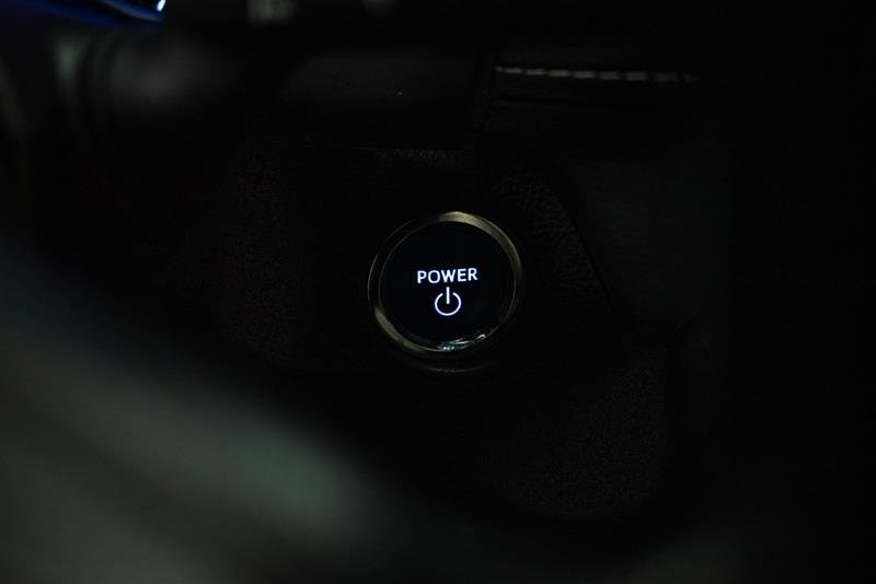 Used 2021 Toyota RAV4 XLE w/ Carpet Mat Package (TMS) image 18