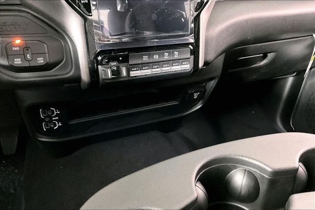 New 2026 RAM 3500 Tradesman AWD/4WD image 7
