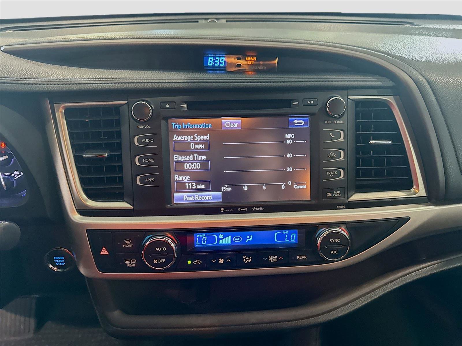 Used 2019 Toyota Highlander XLE image 9