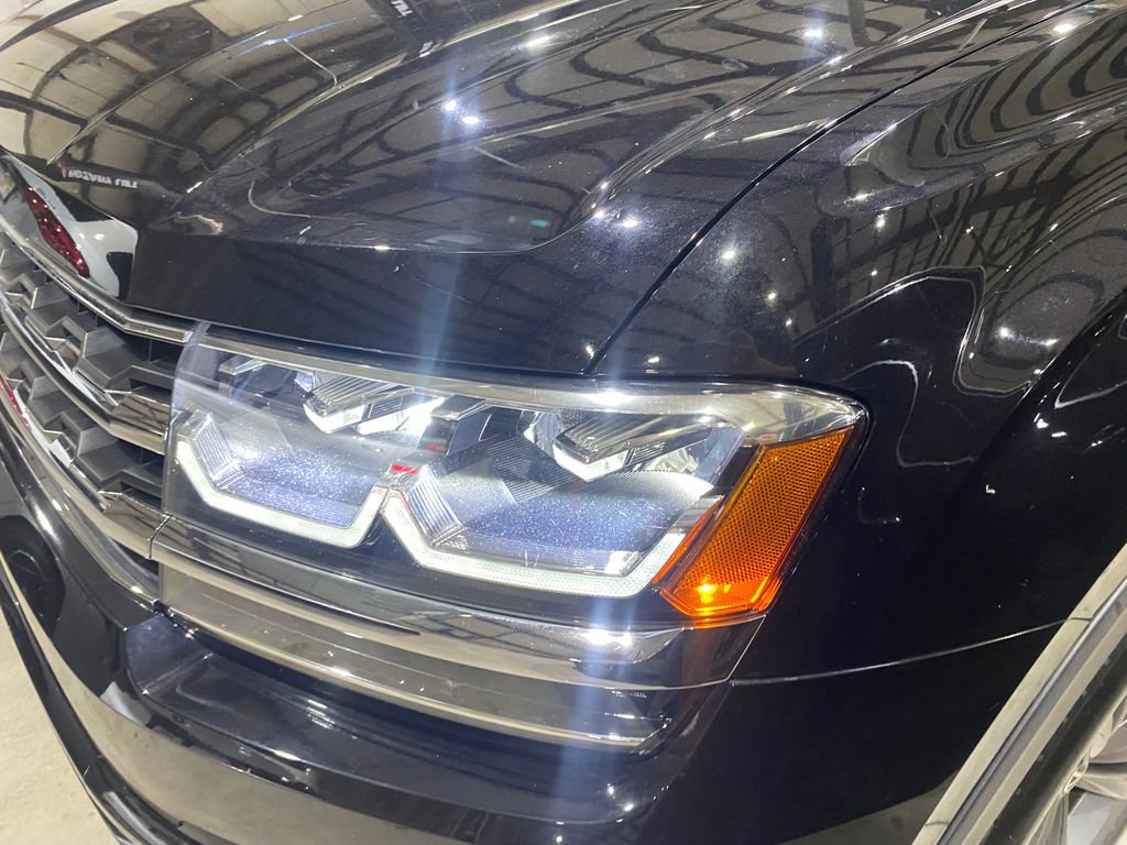Used 2019 Volkswagen Atlas SEL R-Line FWD image 21