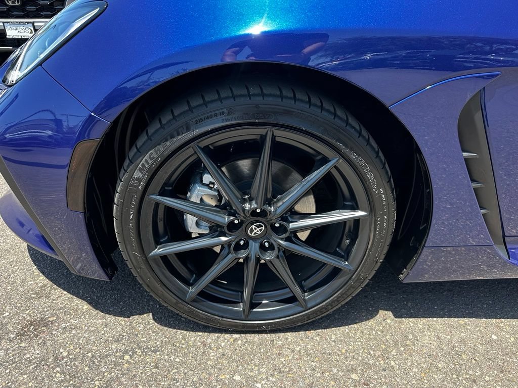 Used 2024 Toyota GR86 Premium RWD image 6