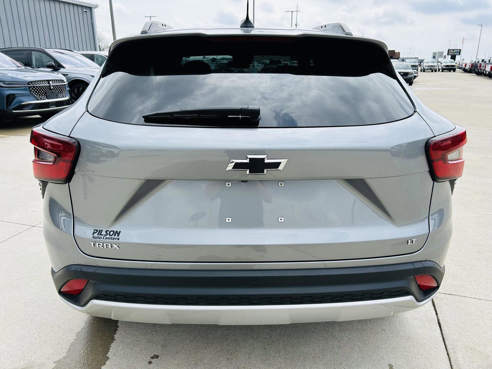 Used 2025 Chevrolet Trax LT w/ Driver Confidence Package image 36