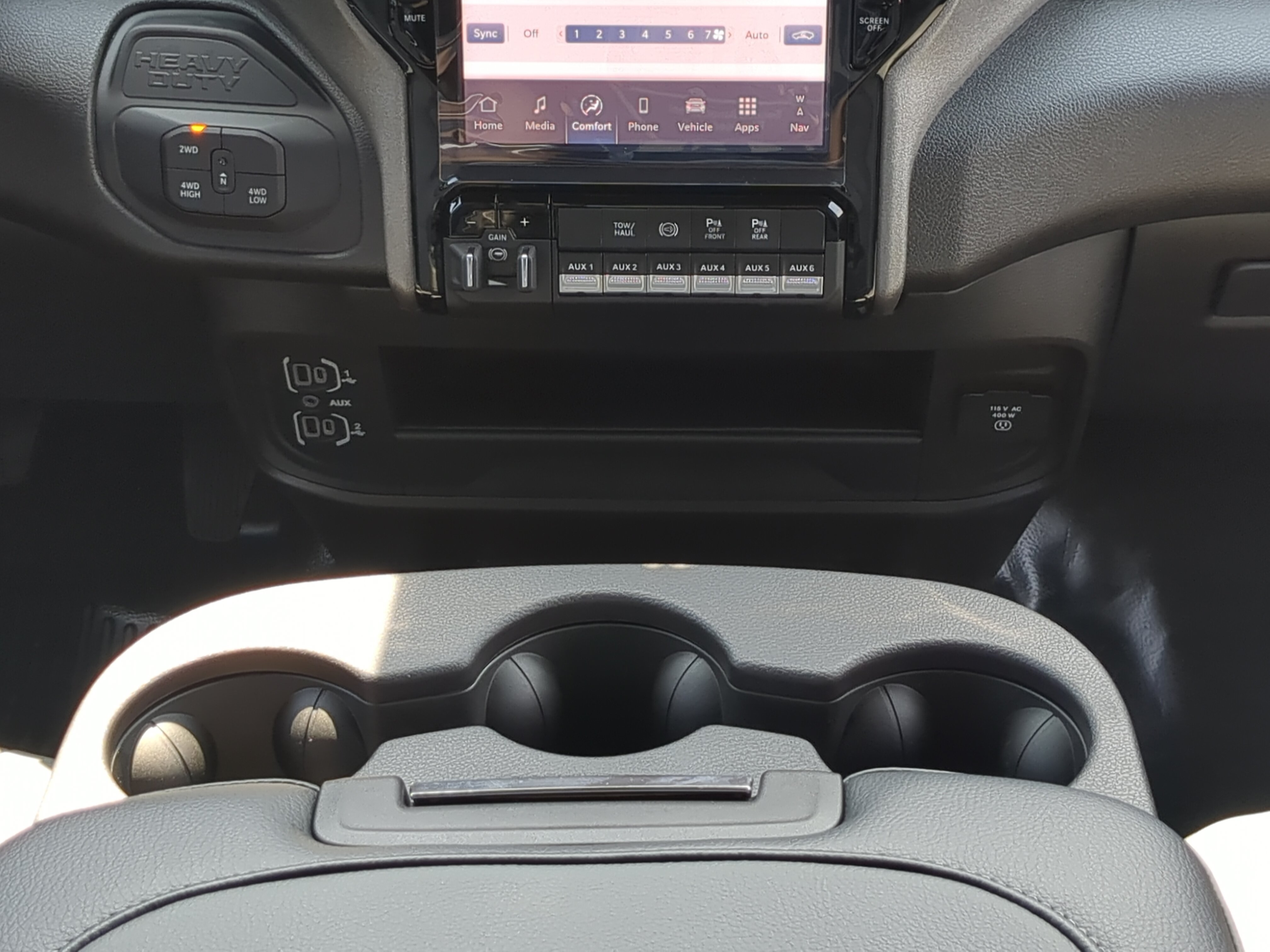New 2026 RAM 2500 Tradesman AWD/4WD image 18