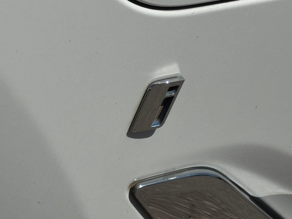 Used 2018 BMW 530e RWD image 16