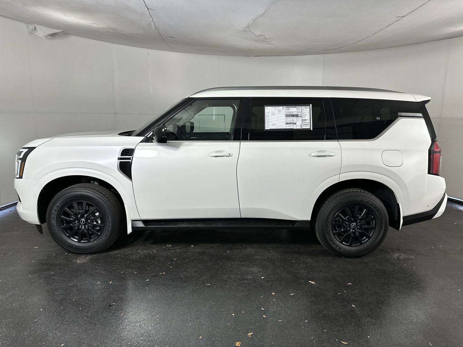 New 2026 Nissan Armada SV image 5