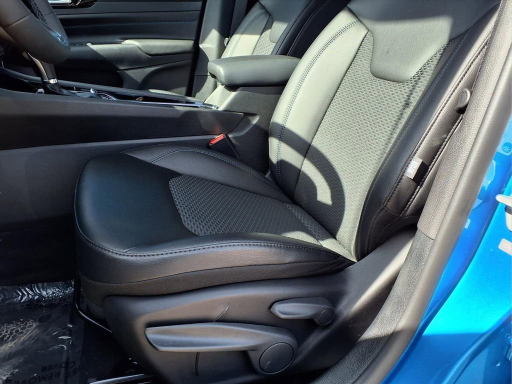 New 2026 Jeep Compass Latitude image 23