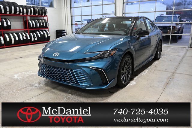 Certified 2025 Toyota Camry XSE image 1