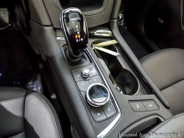 Certified 2025 Cadillac XT5 Premium Luxury w/ LPO, Floor Liner Package AWD/4WD image 19