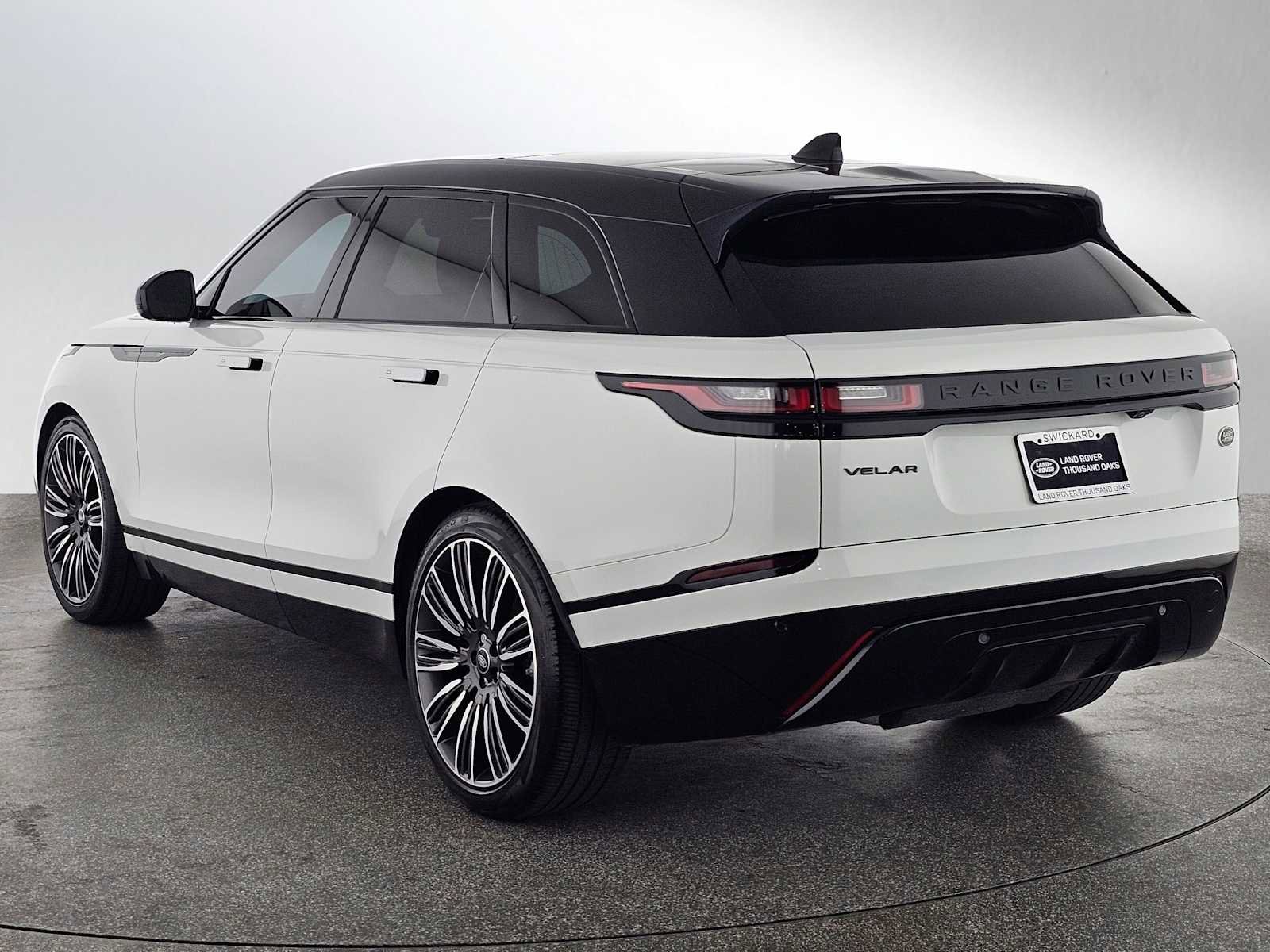 Used 2023 Land Rover Range Rover Velar R-Dynamic S AWD/4WD image 3