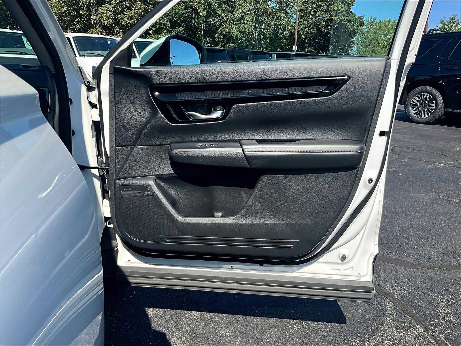 Used 2023 Honda CR-V EX-L image 12