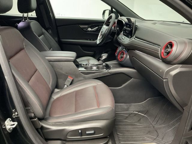 Certified 2024 Chevrolet Blazer RS w/ Driver Confidence II Package image 32