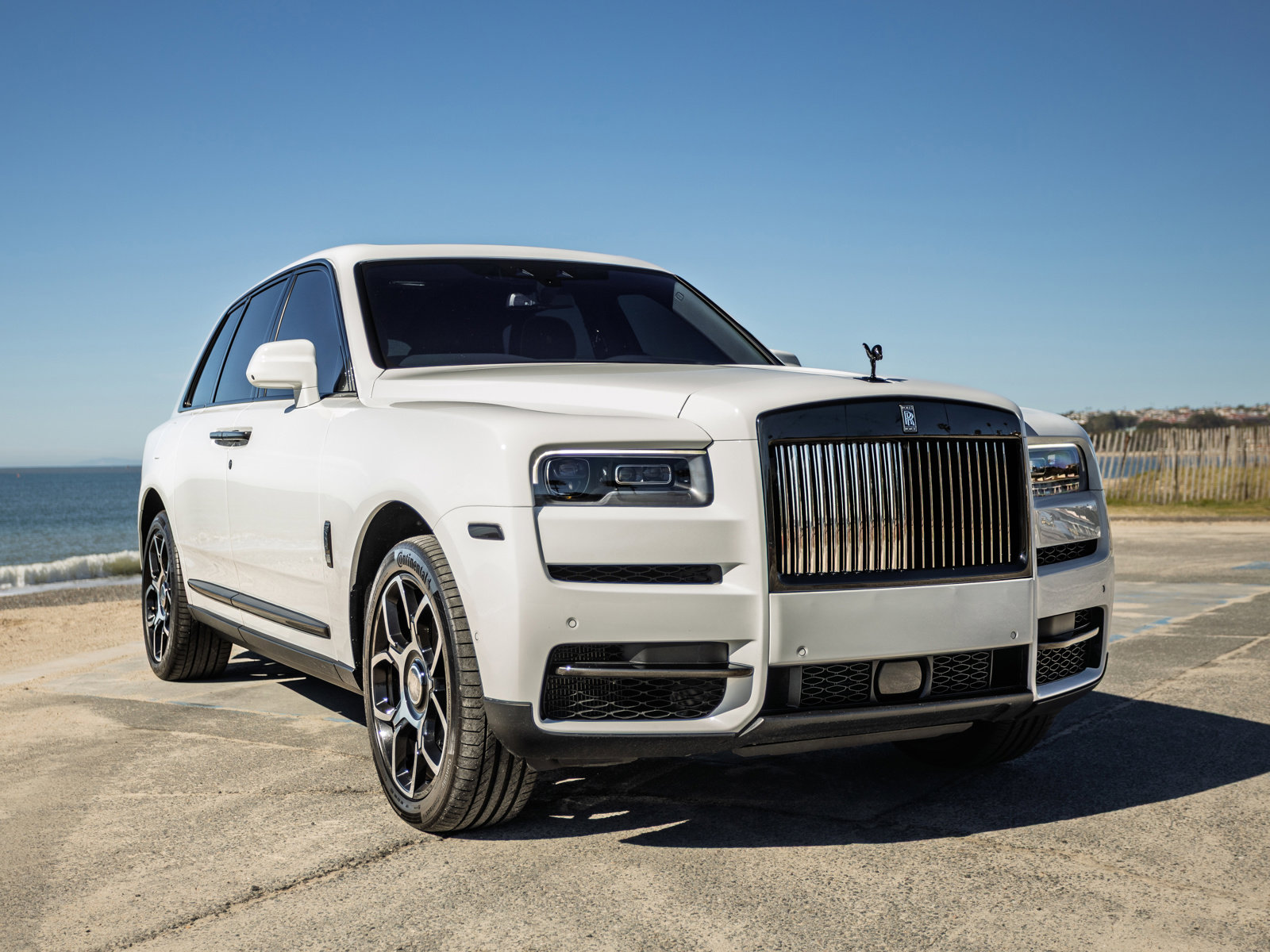 Used 2024 Rolls-Royce Cullinan Black Badge image 3