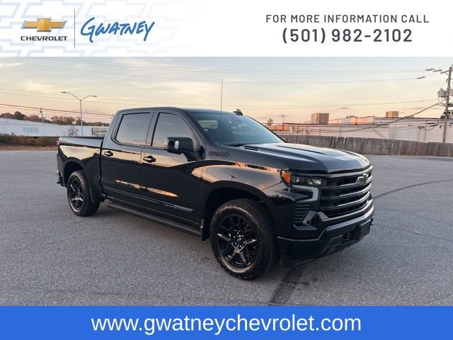 Used 2025 Chevrolet Silverado 1500 High Country w/ Midnight Edition image 3