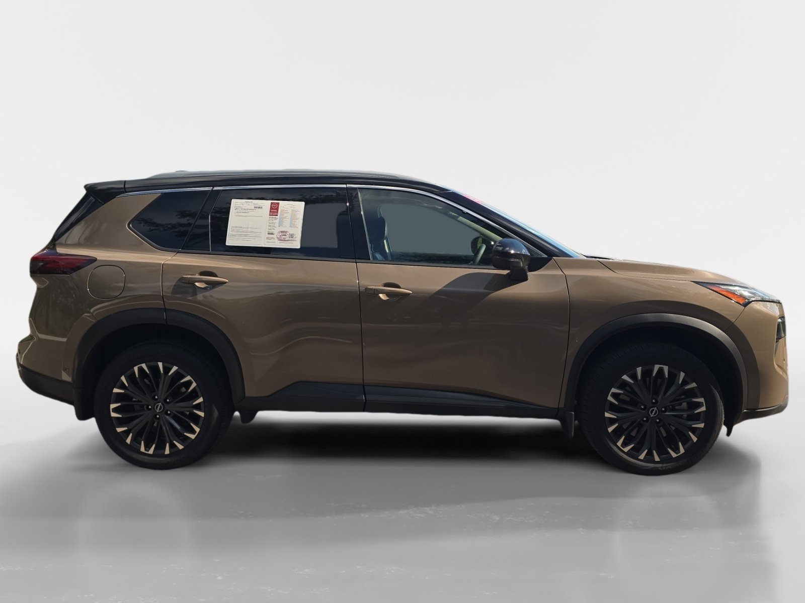 Certified 2025 Nissan Rogue SL w/ Tech Package FWD image 7