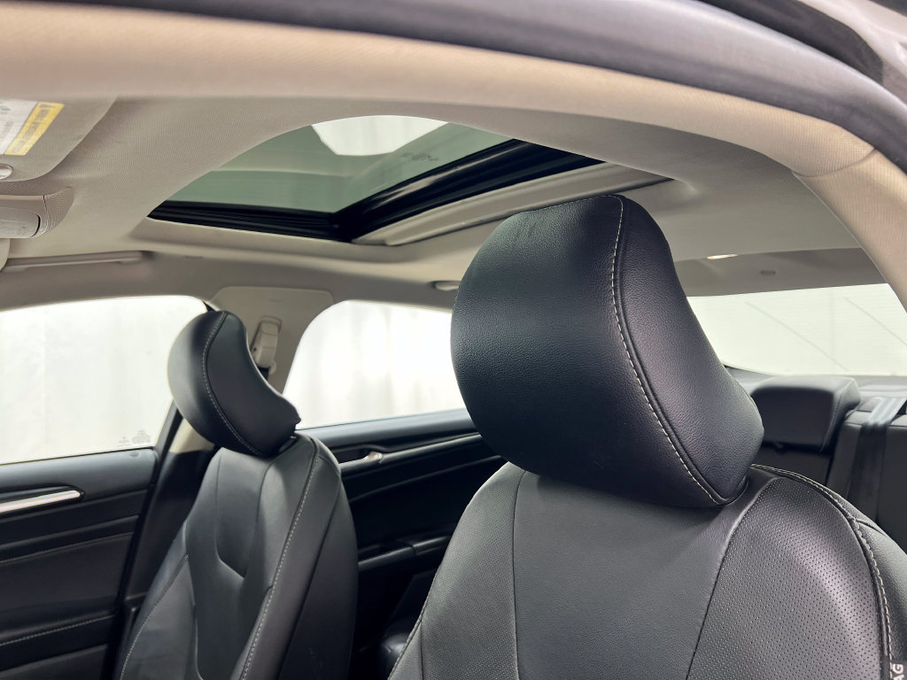 Used 2019 Ford Fusion Titanium FWD image 13