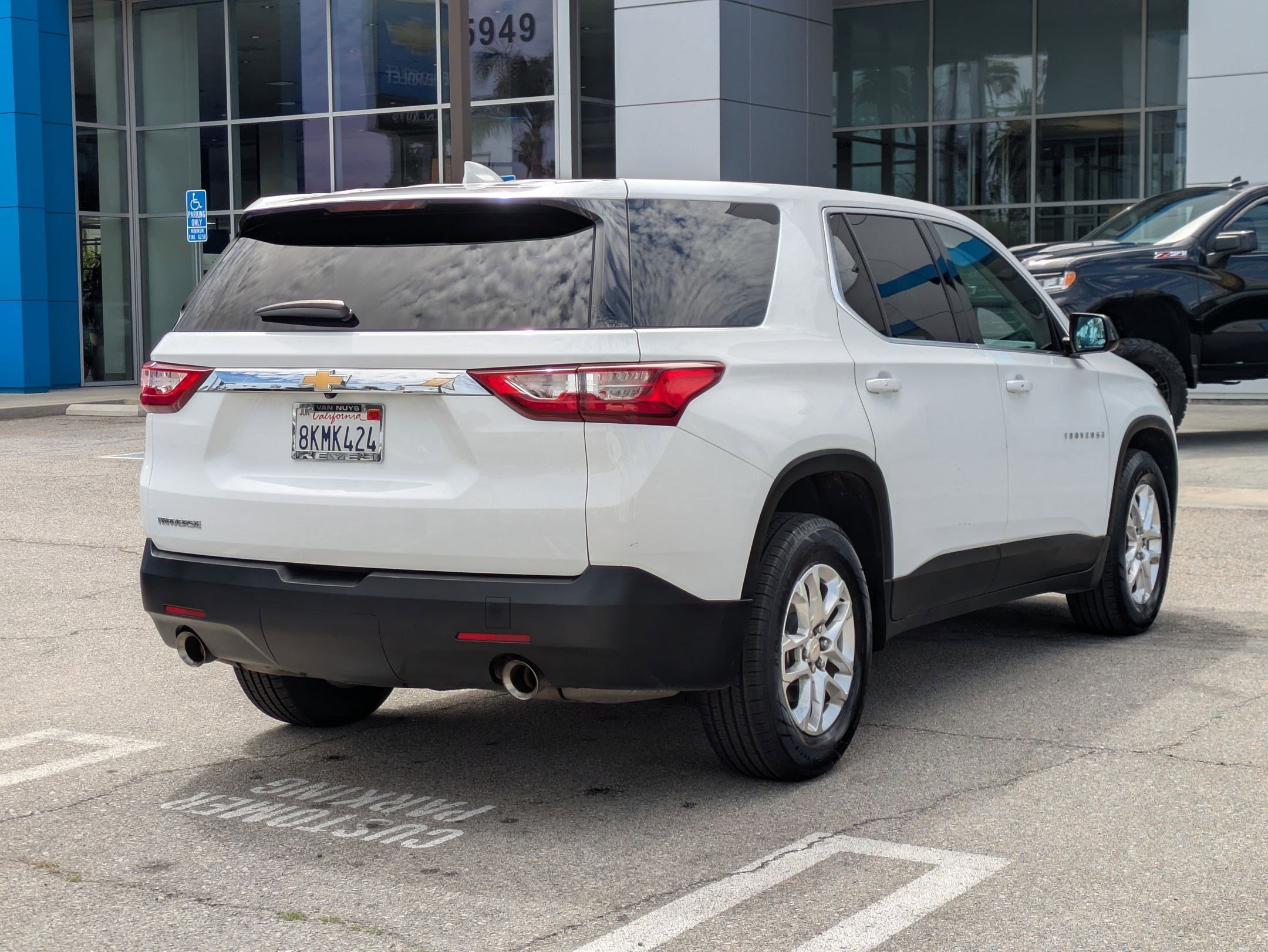 Used 2019 Chevrolet Traverse LS image 5